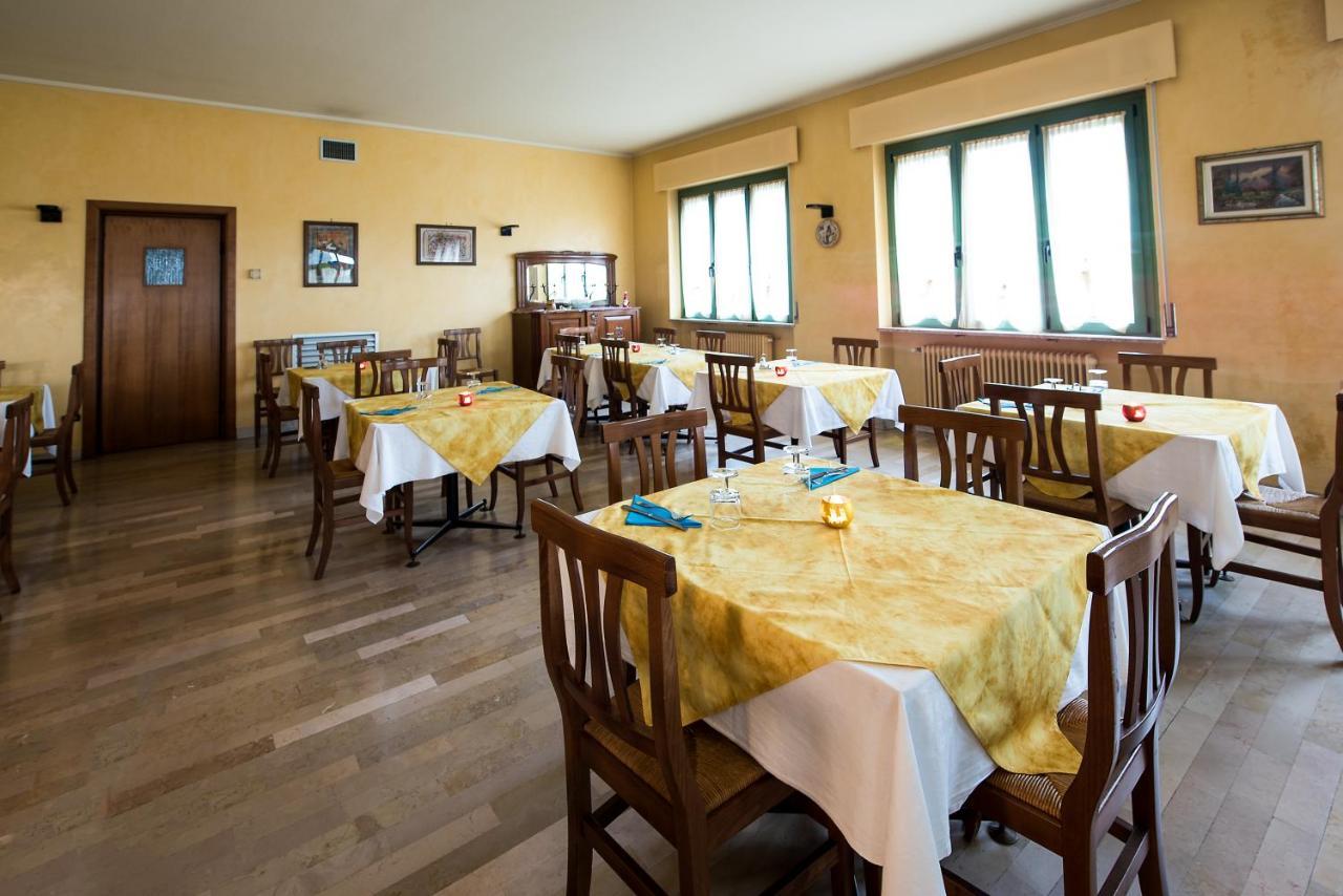 Albergo La Rovere Roverbella Kültér fotó